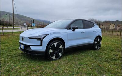 Volvo EX30, con gli incentivi 2025 in offerta a partire da 18.500 euro