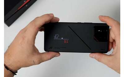 Anche il retro dello smartphone diventa un emulatore di videogiochi: la novità che cambia il mercato