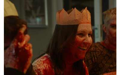 Cena in famiglia diventa un massacro la pubblicit shock virale