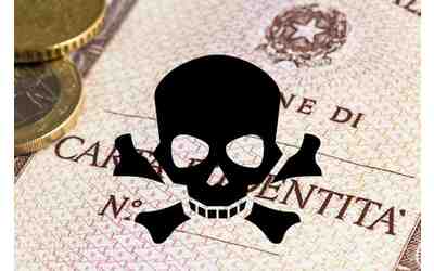 Documenti in vendita sul dark web: se sei in vacanza forse c’è anche il tuo