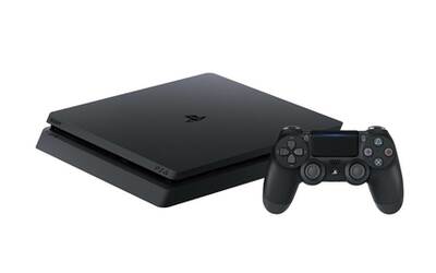 Finalmente una gioia per chi gioca ancora sull’infinita PS4: ora è ufficiale