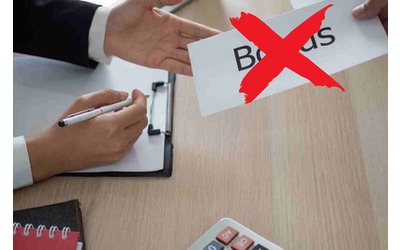 Il Governo taglia tutto: ecco 8 ricchissimi bonus che nel 2025 non potrete più richiedere