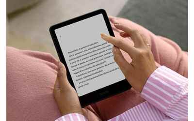 Kindle Paperwhite in forte sconto: così tutta la libreria entra in valigia