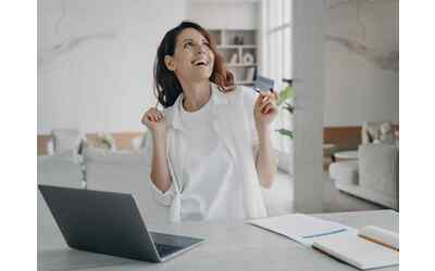 L’INPS ti manda 800 euro al mese: il nuovo bonus da chiedere subito