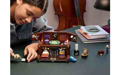 Nuovo set LEGO Mercoled Addams la serie Netflix ti entra in casa