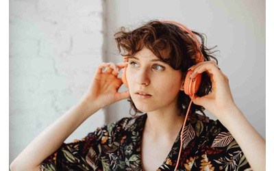 Quella che stai sentendo non vera musica tutti cadono un questa truffa