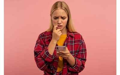 Questi due smartphone potenzialmente pericolosi per la salute: è allarme