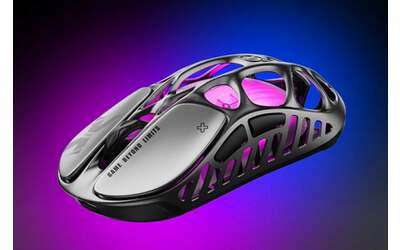 Questo mouse da gaming sembra uscito da un film sci-fi: leggero e preciso