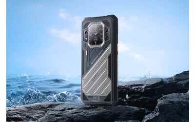 Smartphone o macchina da guerra? Indistruttibile, veloce e batteria infinita