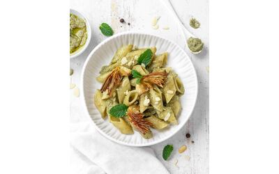 Pasta al pesto di carciofi facile e veloce