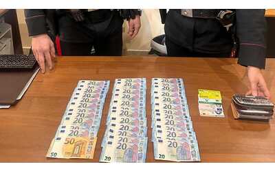 Borseggiatori scatenati: rubano carta di credito a turista e prelevano soldi