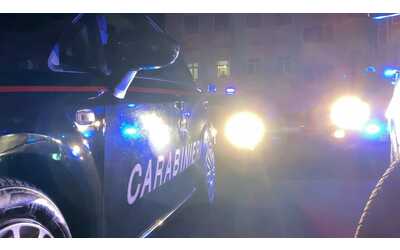 Centocelle: entra nel locale, spruzza spray al peperoncino e rapina collana da 3000 euro