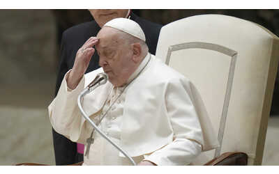 Come è morto papa Francesco: ipotesi emorragia cerebrale. L'esperto: Il cuore è andato in...