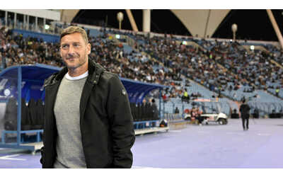 Francesco Totti indagato per omessa dichiarazione dei redditi. Ecco cosa rischia