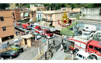 Incendio a Tor de' Cenci, appartamento invaso dal fumo: un intossicato