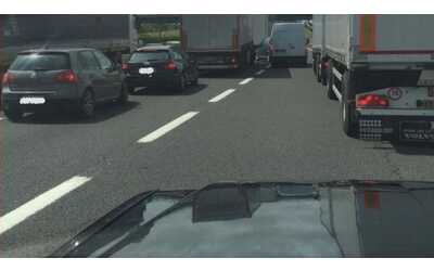 Incidente sul Raccordo, scontro tra veicoli. Quattro i feriti