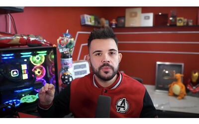 Lo youtuber Cicciogamer89 derubato di un mazzo di carte Pokemon da 1200 euro