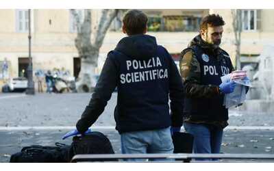 Studente accoltellato dopo una lite a scuola, preso l'aggressore: è un 17enne
