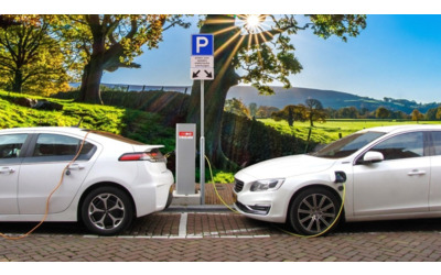 Dati Geotab batterie dei veicoli elettrici in buone condizioni nonostante l aumento della ricarica rapida