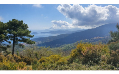 Pasqua a passo di trekking all'isola d'Elba tra natura, storia e profumi mediterranei